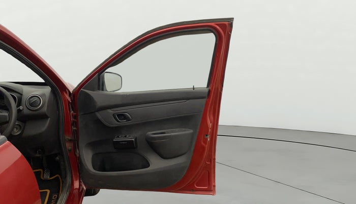 2018 Renault Kwid RXL, Petrol, Manual, 45,123 km, RHS Front Door