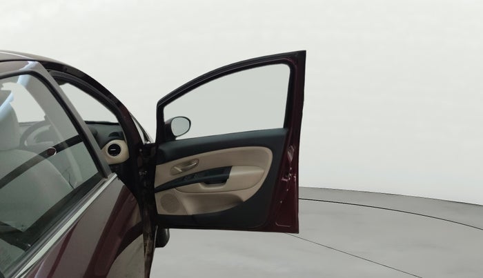 2016 Fiat Linea EMOTION 1.4 L T JET, Petrol, Manual, 22,223 km, RHS Front Door