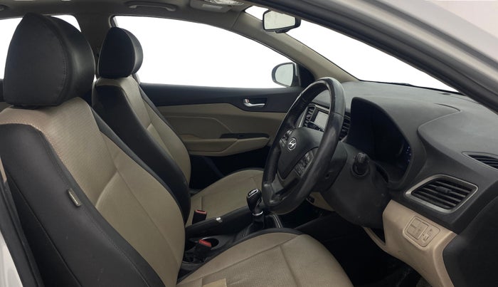 2018 Hyundai Verna 1.6 VTVT SX O, Petrol, Manual, 82,408 km, Right Side Front Door Cabin