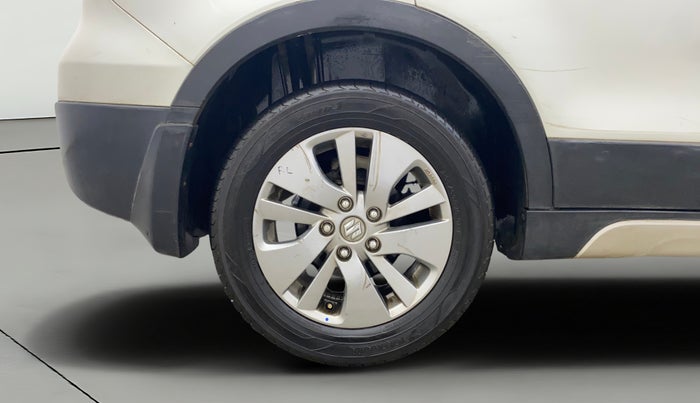2016 Maruti S Cross ALPHA 1.6, Diesel, Manual, 79,778 km, Right Rear Wheel
