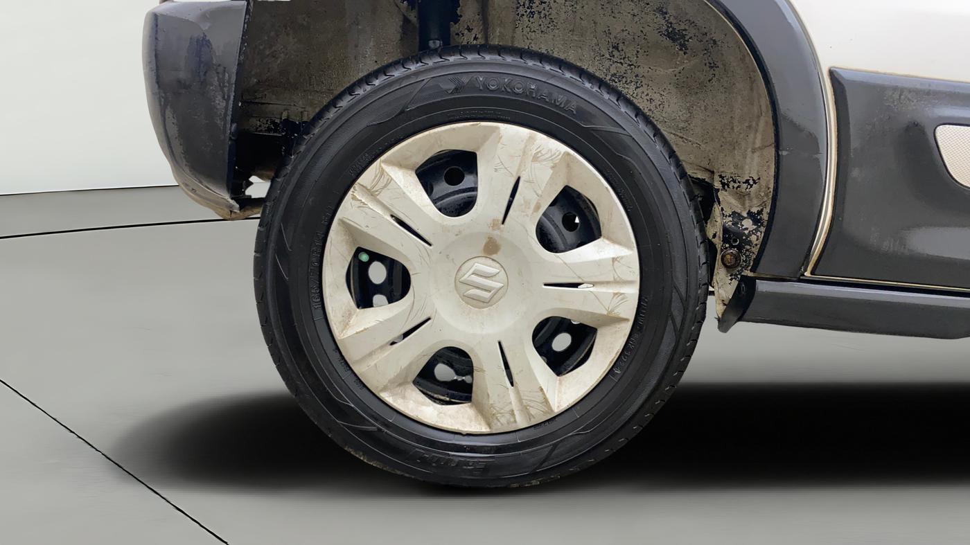 2021 Maruti S PRESSO VXI PLUS AMT, Petrol, Automatic, 1,17,149 km, Right Rear Wheel