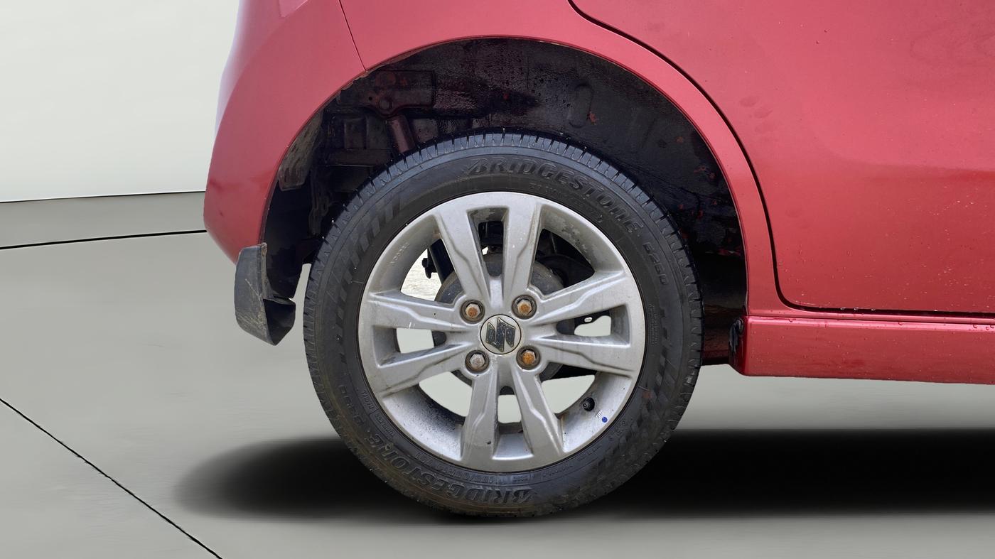 2014 Maruti Wagon R Stingray VXI, Petrol, Manual, 28,537 km, Right Rear Wheel