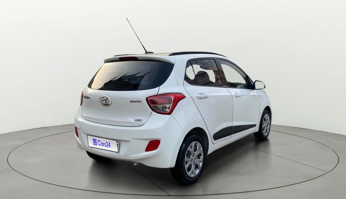 2016 Hyundai Grand i10 SPORTZ 1.2 KAPPA VTVT, Petrol, Manual, 38,530 km, Right Back Diagonal