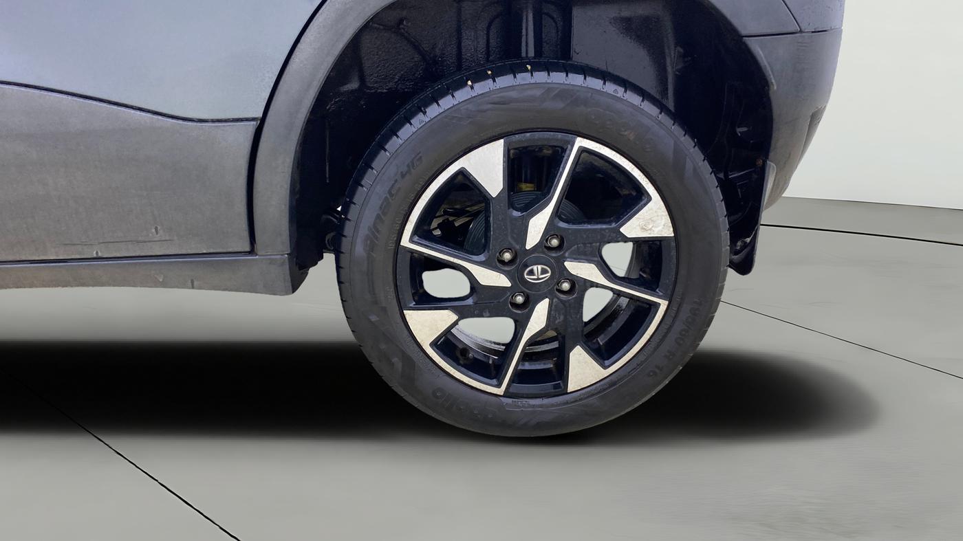 2021 Tata PUNCH CREATIVE  iRA PACK AMT, Petrol, Automatic, 19,008 km, Left Rear Wheel