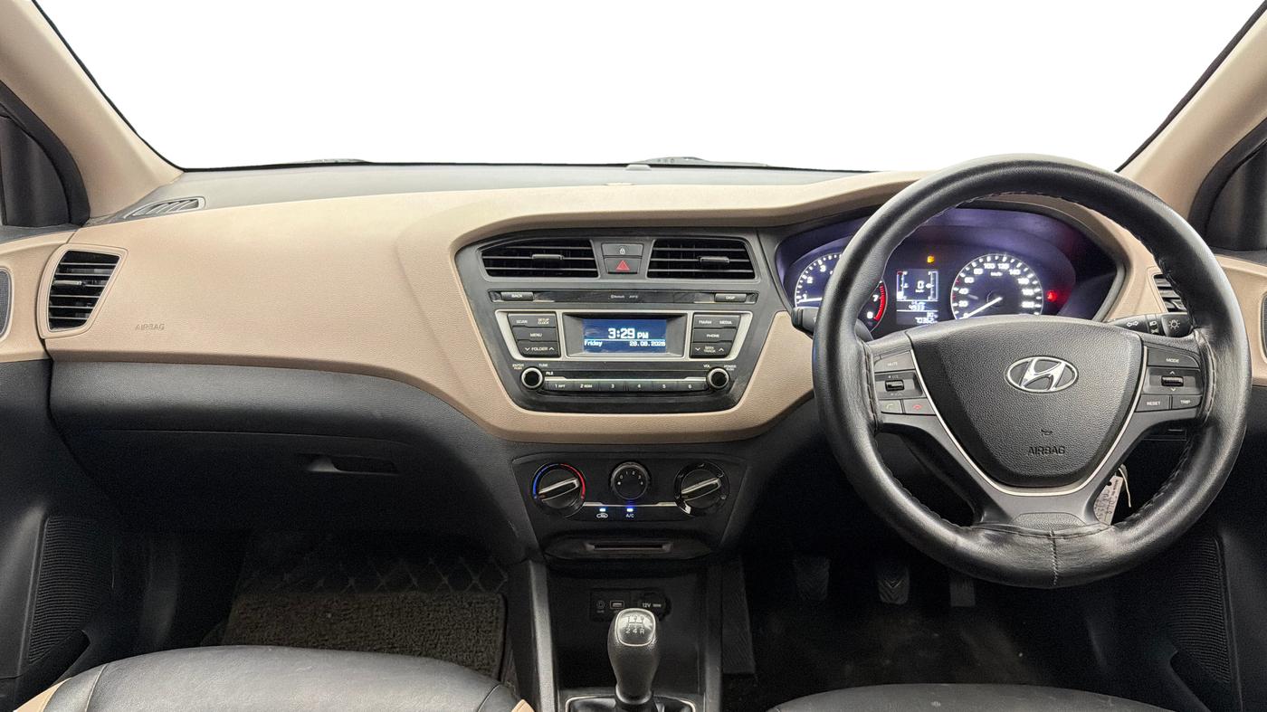 2017 Hyundai Elite i20 MAGNA 1.2, Petrol, Manual, 70,345 km, Dashboard