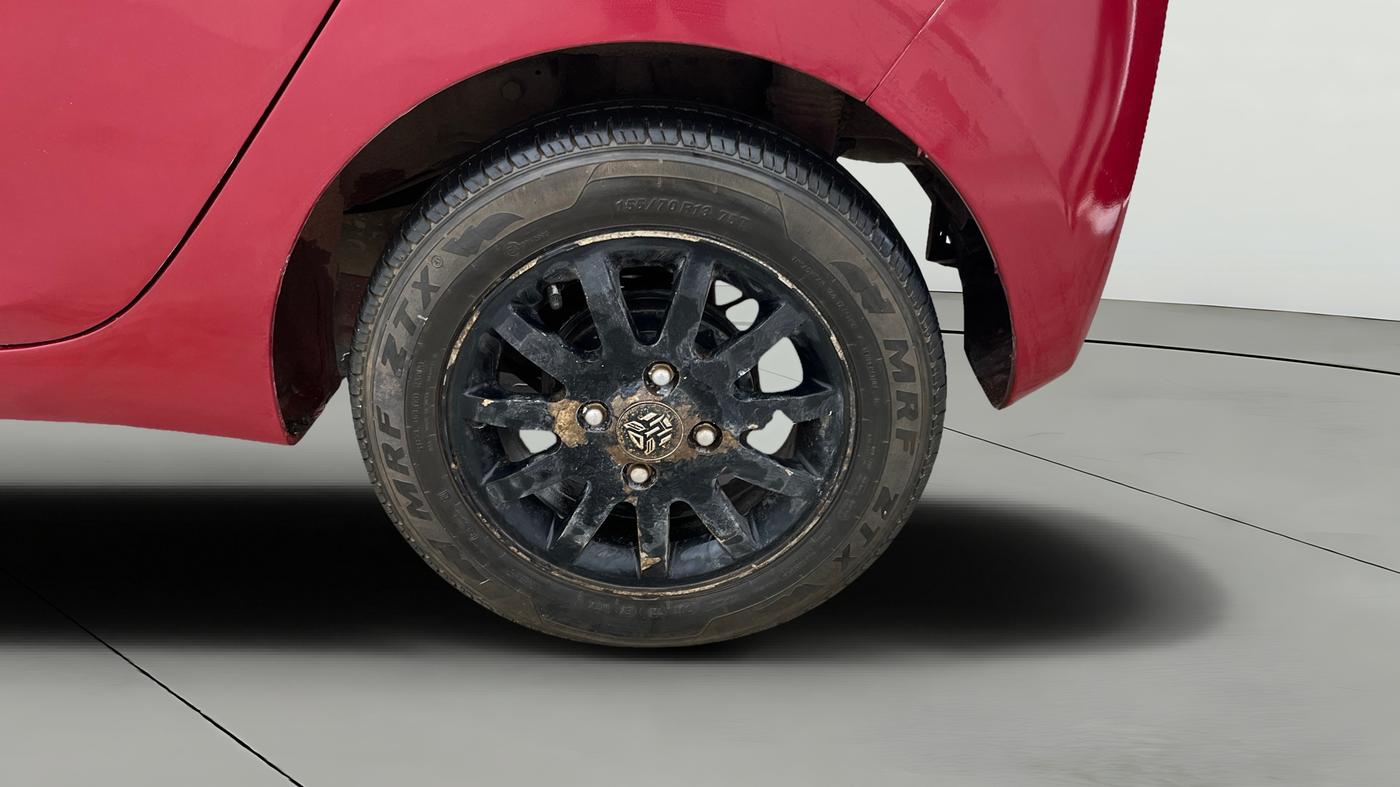 2018 Hyundai Eon ERA +, Petrol, Manual, 75,869 km, Left Rear Wheel