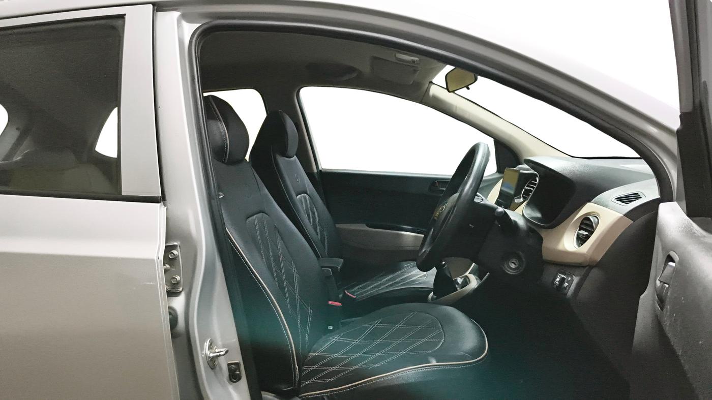 2018 Hyundai Grand i10 MAGNA 1.2 KAPPA VTVT, CNG, Manual, 83,515 km, Right Side Front Door Cabin