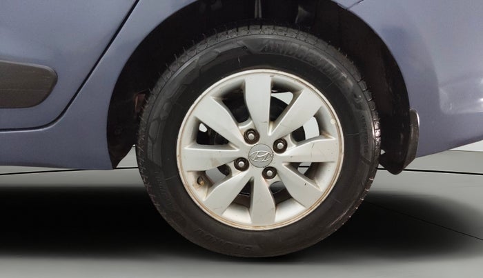 2014 Hyundai Xcent S 1.2, Petrol, Manual, 1,02,555 km, Left Rear Wheel