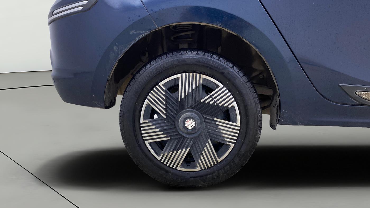 2022 Tata TIGOR XZ CNG, CNG, Manual, 66,352 km, Right Rear Wheel