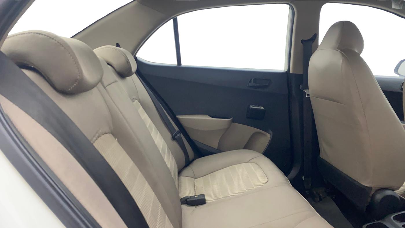 2017 Hyundai Xcent E, Petrol, Manual, 57,535 km, Right Side Rear Door Cabin