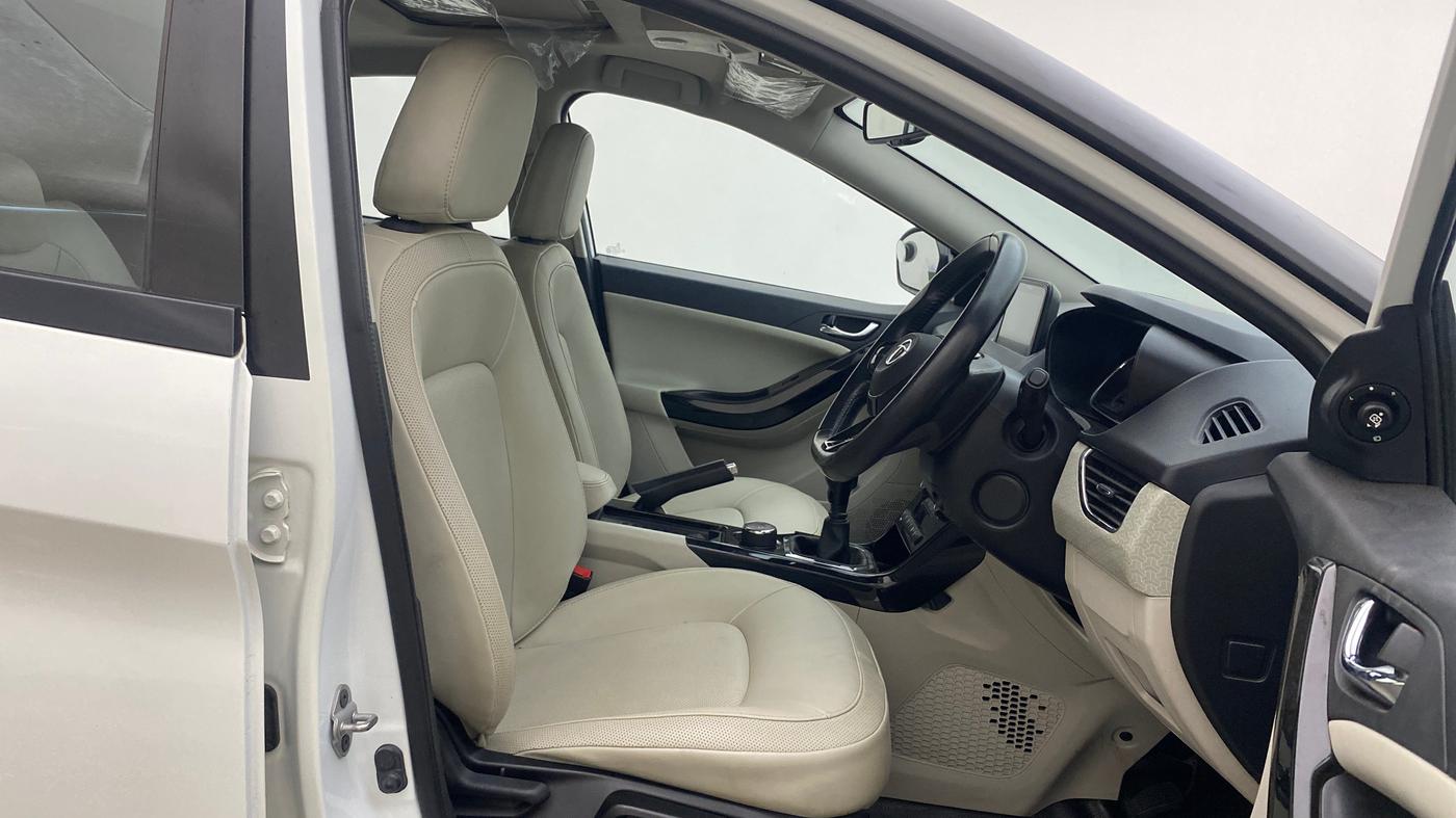 2023 Tata NEXON  XZ Plus LUXS Jet, Petrol, Manual, 40,370 km, Right Side Front Door Cabin