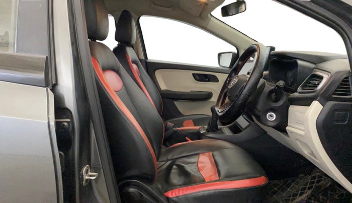 2022 Tata ALTROZ XE PETROL, Petrol, Manual, 51,889 km, Right Side Front Door Cabin