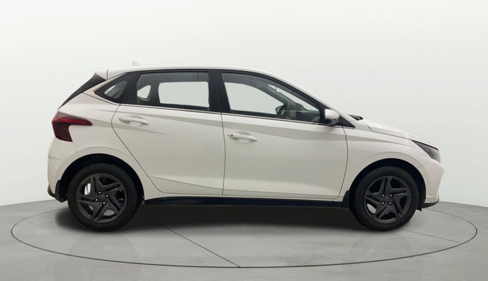 2022 Hyundai NEW I20 SPORTZ 1.2 MT, Petrol, Manual, 24,903 km, Right Side View