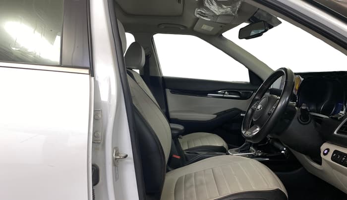 2019 KIA SELTOS GTX PLUS DCT 1.4 PETROL, Petrol, Automatic, 53,873 km, Right Side Front Door Cabin