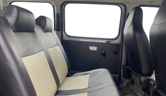 2017 Maruti Eeco 7 STR, Petrol, Manual, 13,946 km, Right Side Rear Door Cabin