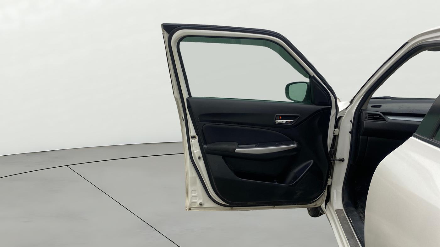 2018 Maruti Swift ZDI AMT, Diesel, Automatic, 87,271 km, LHS Front Door