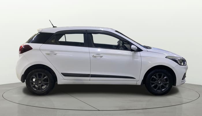 2019 Hyundai Elite i20 SPORTZ PLUS 1.2, Petrol, Manual, 1,35,371 km, Right Side View