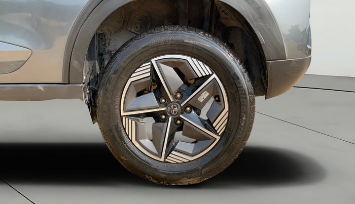 2023 Tata NEXON CREATIVE PLUS 1.2 REVOTRON 6 MT DT, Petrol, Manual, 23,710 km, Left Rear Wheel