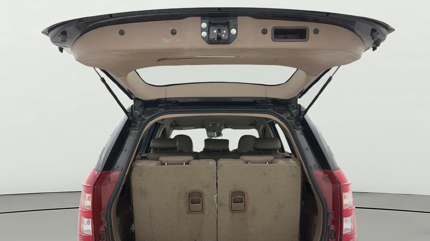 2014 Mahindra XUV500 W6, Diesel, Manual, 78,018 km, Boot Door Open