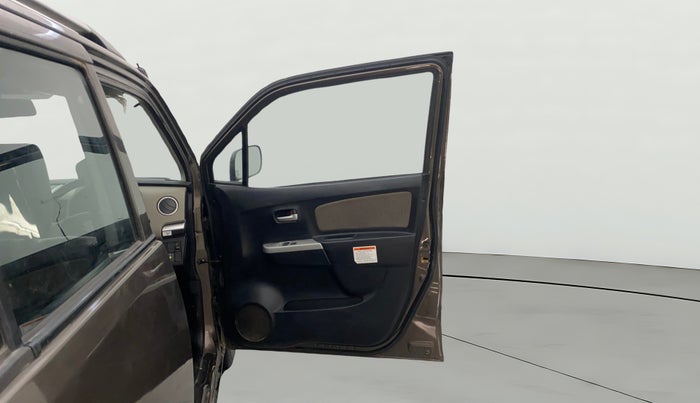 2017 Maruti Wagon R 1.0 LXI CNG, CNG, Manual, 84,524 km, RHS Front Door