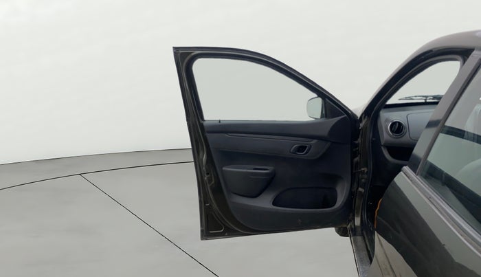 2018 Renault Kwid RXT 1.0, Petrol, Manual, 31,020 km, LHS Front Door