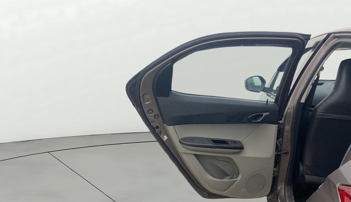 2017 Tata Tiago XT PETROL, Petrol, Manual, 71,166 km, LHS Rear Door
