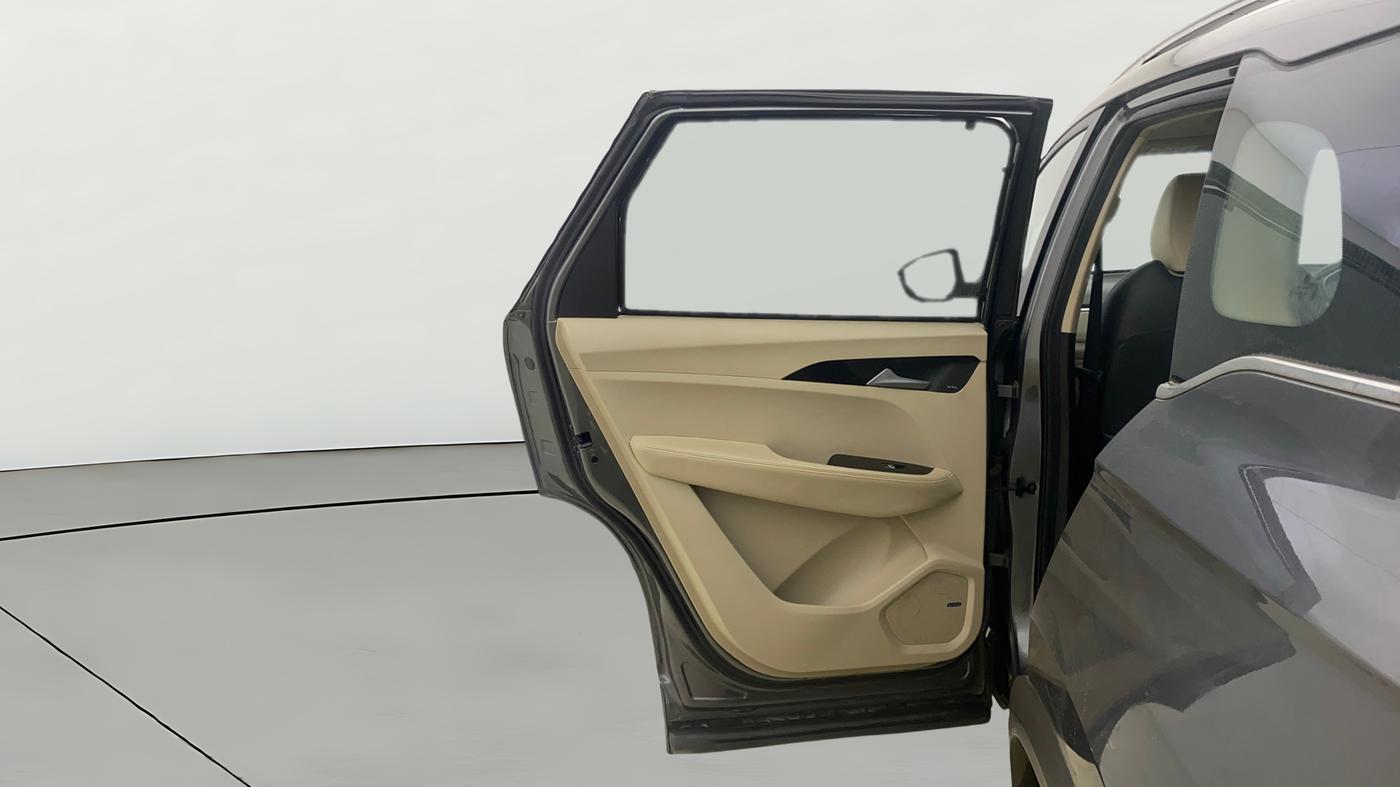2022 MG HECTOR SHARP 1.5 CVT PETROL DUAL TONE, Petrol, Automatic, 17,166 km, LHS Rear Door
