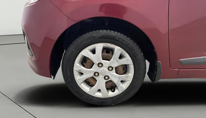 2016 Hyundai Grand i10 SPORTZ 1.2 KAPPA VTVT, Petrol, Manual, 40,707 km, Left Front Wheel