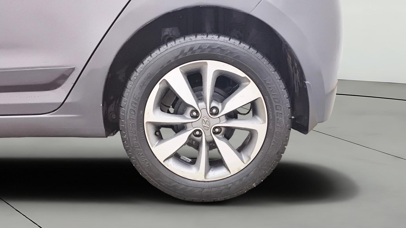 2017 Hyundai Elite i20 ASTA 1.2 (O), Petrol, Manual, 76,835 km, Left Rear Wheel