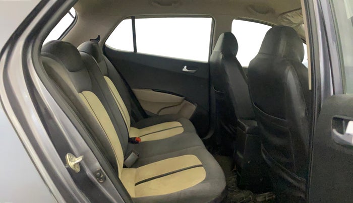 2019 Hyundai Grand i10 SPORTZ 1.2 KAPPA VTVT, Petrol, Manual, 65,628 km, Right Side Rear Door Cabin