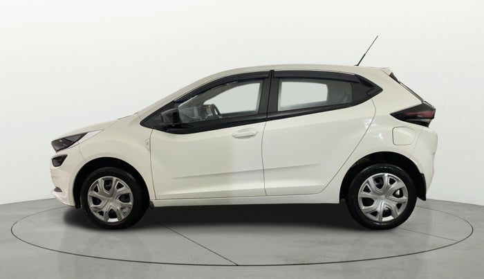 2024 Tata ALTROZ XM PLUS CNG, CNG, Manual, 10,647 km, Left Side