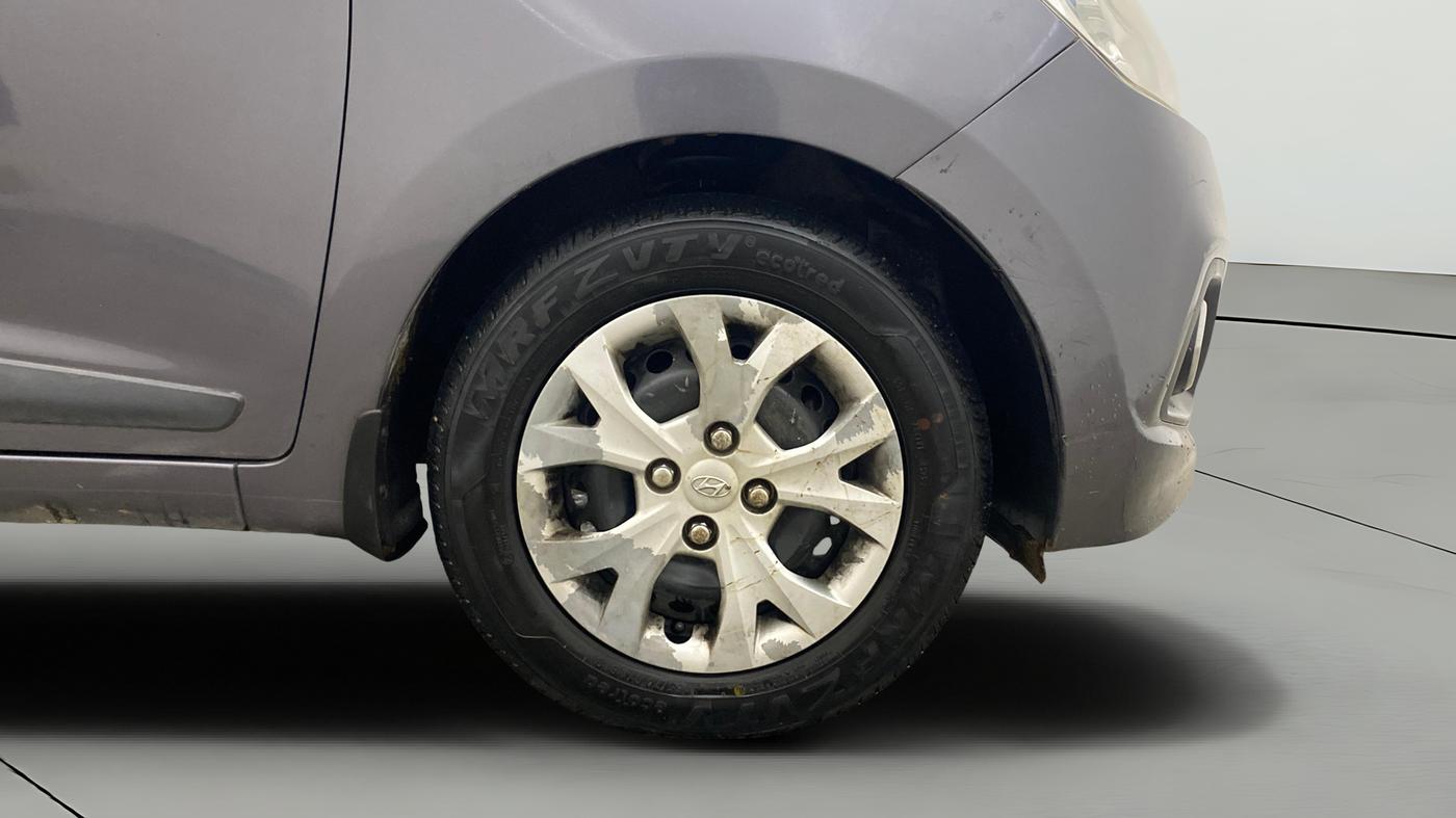 2016 Hyundai Grand i10 SPORTZ 1.2 KAPPA VTVT, Petrol, Manual, 65,236 km, Right Front Wheel