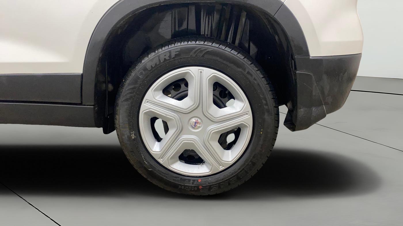 2022 Maruti Vitara Brezza VXI AT SHVS, Petrol, Automatic, 30,010 km, Left Rear Wheel