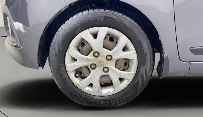 2016 Hyundai Grand i10 MAGNA AT 1.2 KAPPA VTVT, Petrol, Automatic, 1,44,697 km, Left Front Wheel