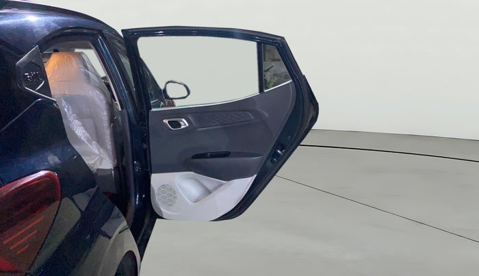 2023 Hyundai GRAND I10 NIOS SPORTZ 1.2 KAPPA VTVT CNG, CNG, Manual, 14,308 km, RHS Rear Door