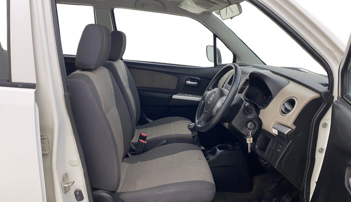 2014 Maruti Wagon R 1.0 LXI, Petrol, Manual, 18,427 km, Right Side Front Door Cabin