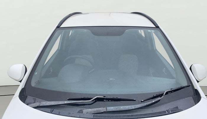 2016 Hyundai Grand i10 SPORTZ 1.2 KAPPA VTVT, CNG, Manual, 97,381 km, Front Windshield