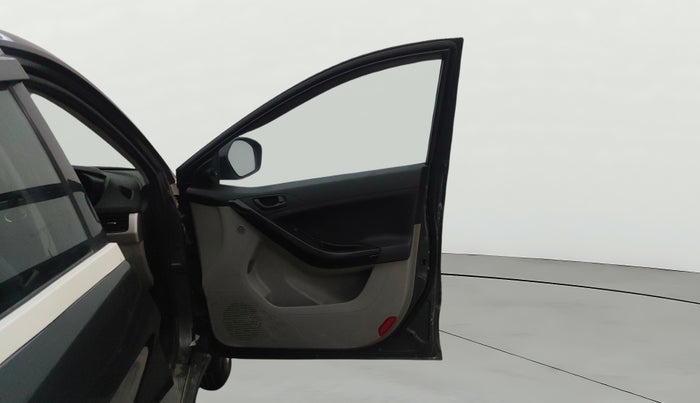 2019 Tata NEXON XM PETROL, Petrol, Manual, 87,349 km, RHS Front Door