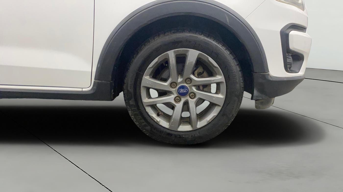 2019 Ford FREESTYLE TITANIUM 1.2 PETROL, Petrol, Manual, 1,22,069 km, Right Front Wheel