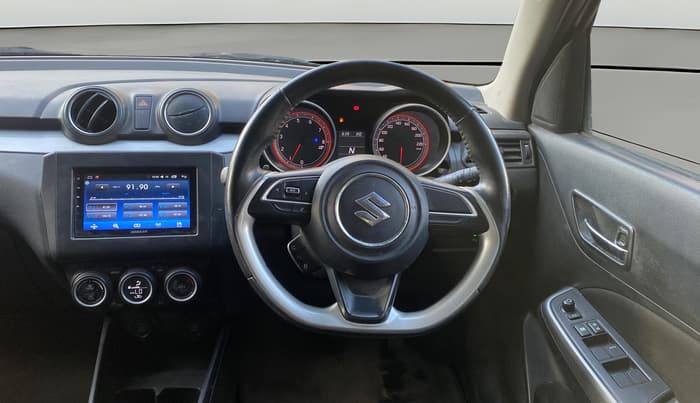2018 Maruti Swift ZXI AMT, CNG, Automatic, 1,17,441 km, Steering Wheel Close Up