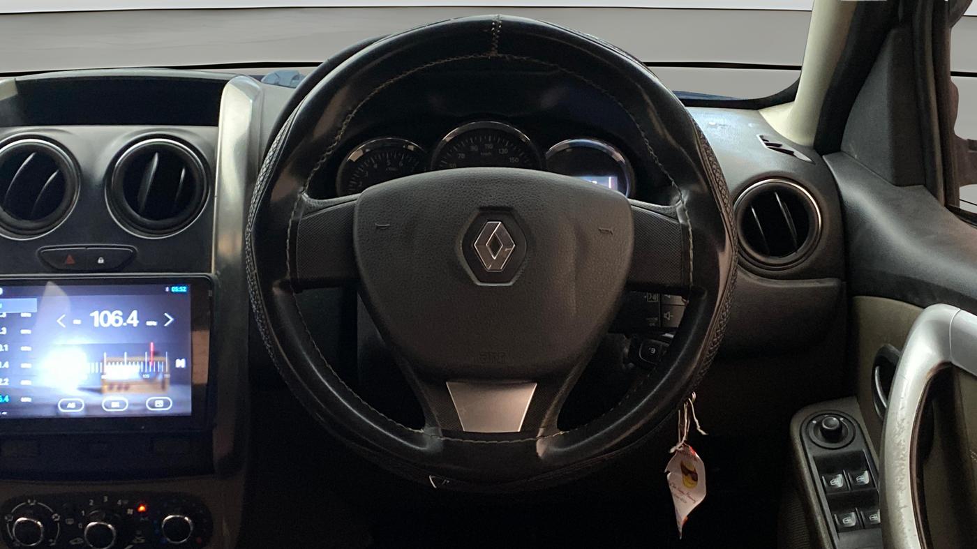 2019 Renault Duster 110 PS RXS 4X2 AMT DIESEL, Diesel, Automatic, 98,584 km, Steering Wheel Close Up