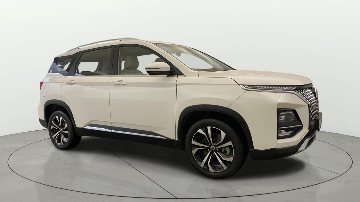 2024 MG HECTOR SHARP PRO 1.5 PETROL TURBO CVT PETROL, Petrol, Automatic, 14,132 km, Right Front Diagonal