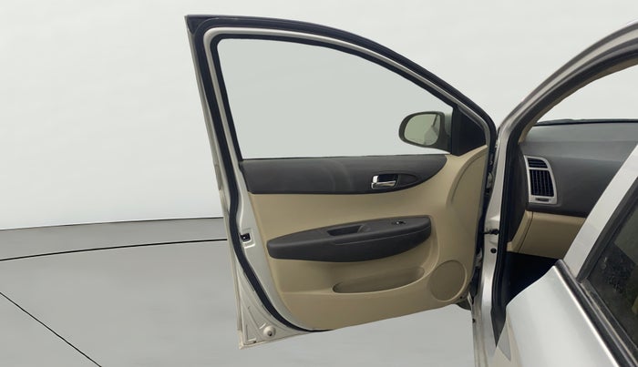 2013 Hyundai i20 SPORTZ 1.2, Petrol, Manual, 50,813 km, LHS Front Door