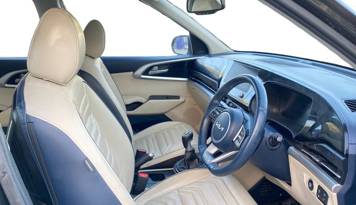 2023 KIA CARENS LUXURY PLUS IMT 1.5 DIESEL IMT, Diesel, Manual, 53,577 km, Right Side Front Door Cabin