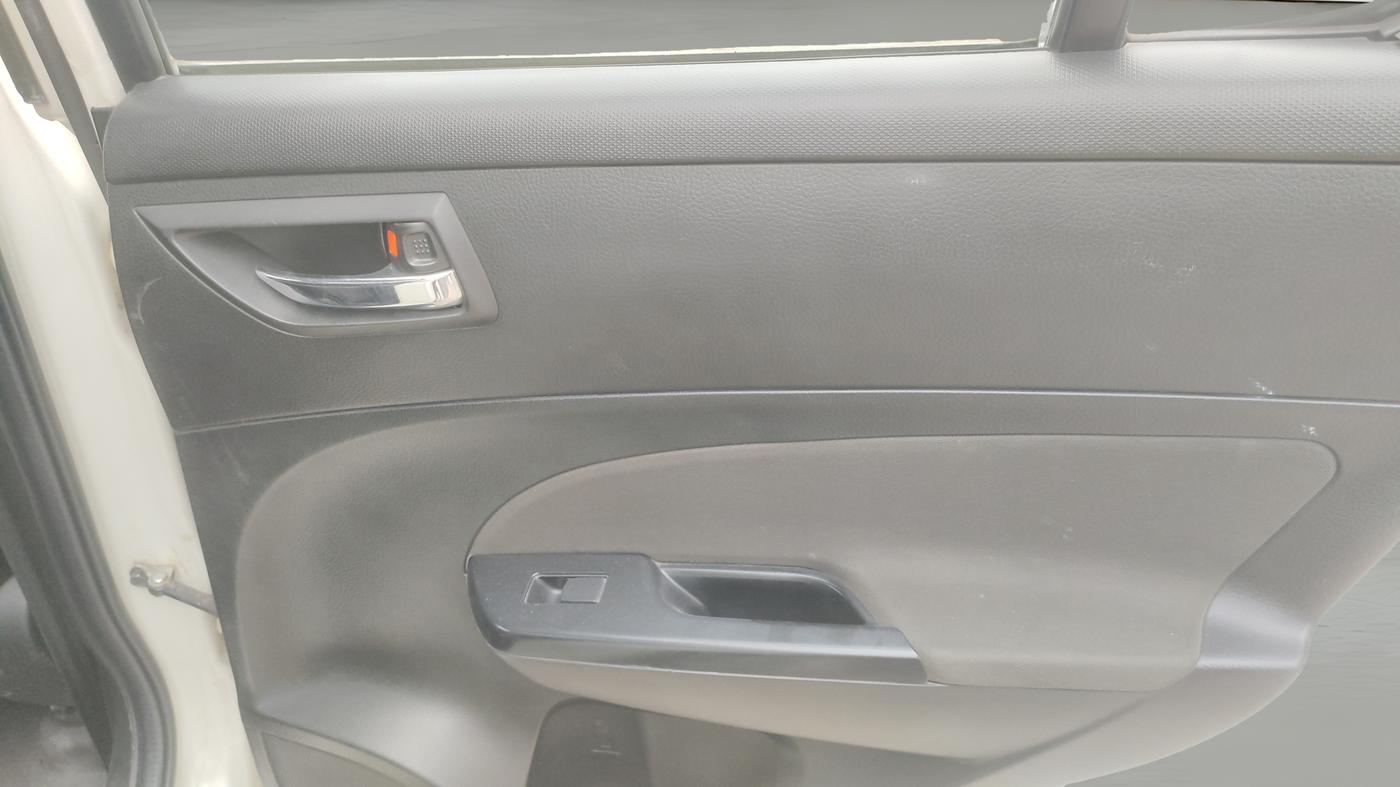 2014 Maruti Swift VXI, Petrol, Manual, 95,449 km, RHS Rear Door