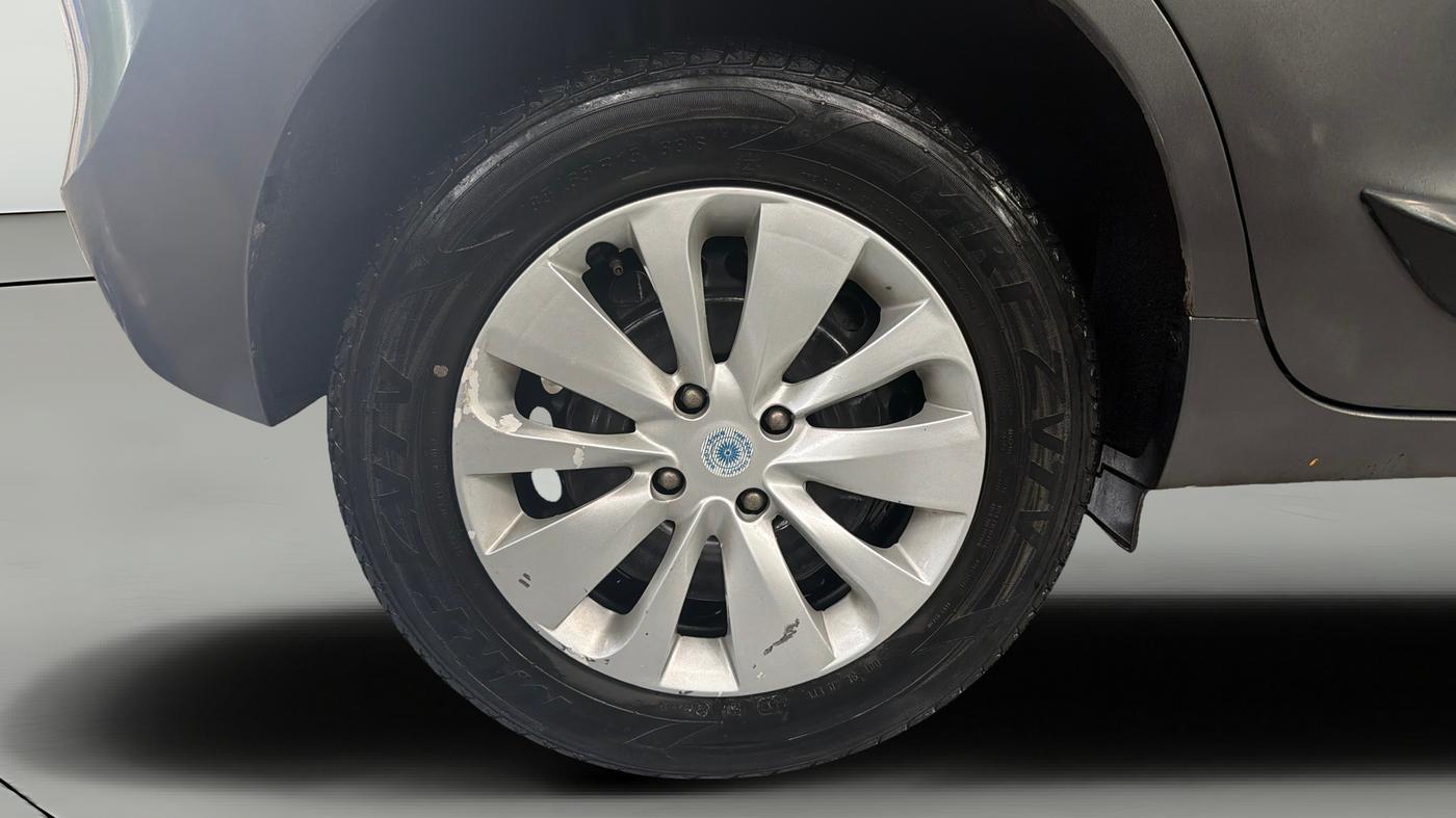2017 Maruti Baleno DELTA PETROL 1.2, Petrol, Manual, 50,894 km, Right Rear Wheel