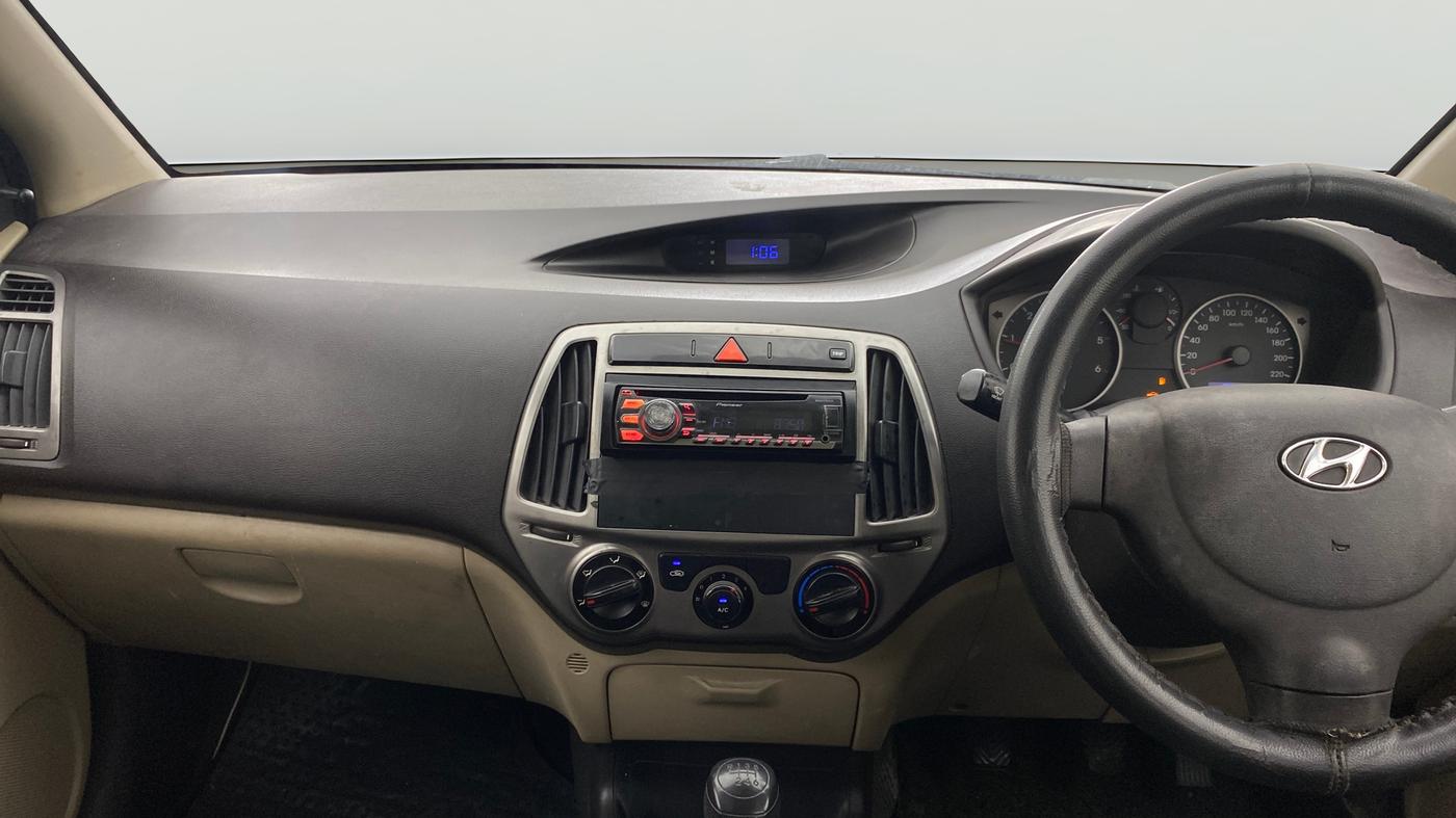 2014 Hyundai Elite i20 MAGNA 1.4 CRDI, Diesel, Manual, 1,03,711 km, Air Conditioner