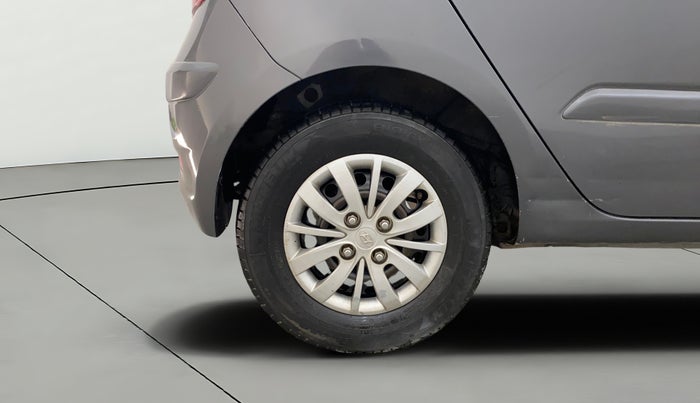 2013 Hyundai i10 SPORTZ 1.2 AT, Petrol, Automatic, 1,00,495 km, Right Rear Wheel