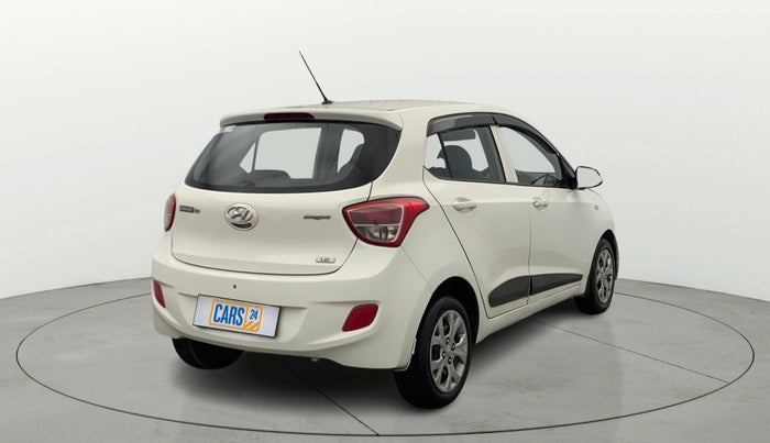 2015 Hyundai Grand i10 MAGNA 1.2 KAPPA VTVT, Petrol, Manual, 83,633 km, Right Back Diagonal
