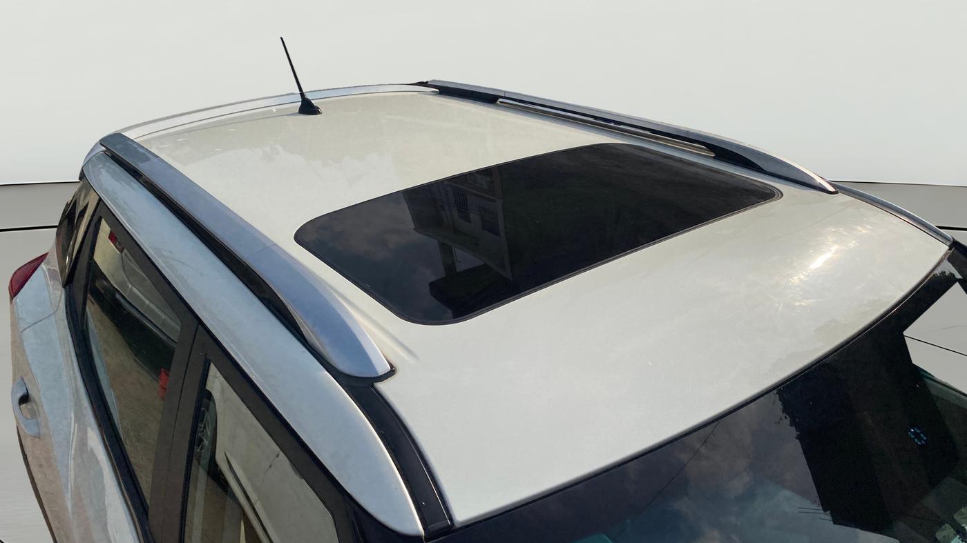 2019 Mahindra XUV300 W8 (O) 1.5 DIESEL, Diesel, Manual, 48,713 km, Roof
